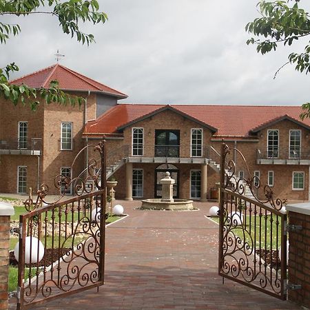 Kur-& Landhotel Borstel - Treff Dabel ภายนอก รูปภาพ